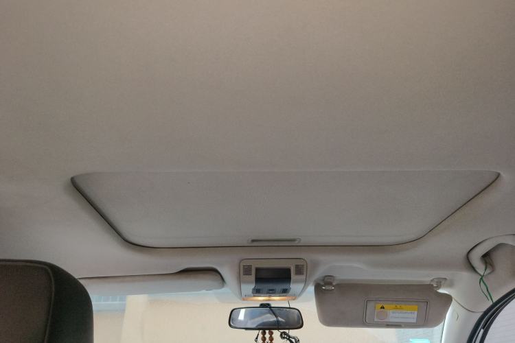 Used Qoros 3 2016 Sedan 1.6L Automatic Zhiyue Model Headliner