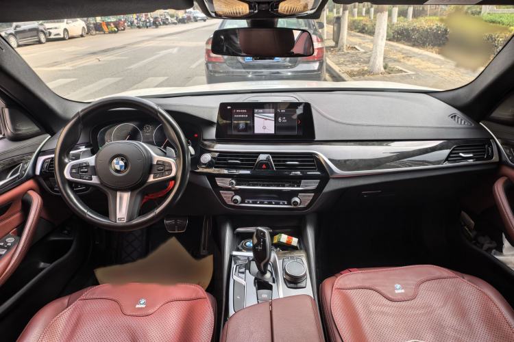 Used BMW 5 Series 2019 Facelifted 530Li Leading Edition M Sport Package
