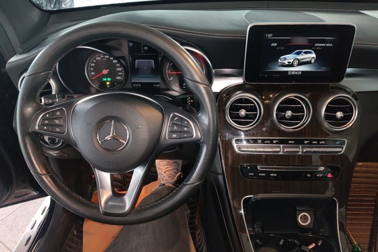 Used Mercedes-Benz GLC 2017 GLC 260 4MATIC Luxury Model