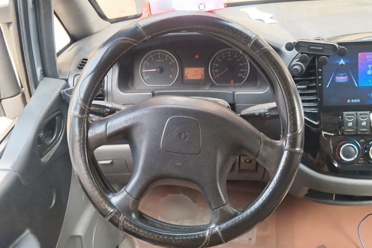 Used FORTHING Lingzhi 2013 V3 1.5L 7-Seater Luxury Model
