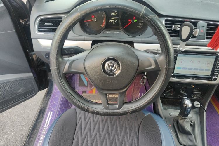 Used Volkswagen Lavida 2015 1.6L Automatic Fashion Edition