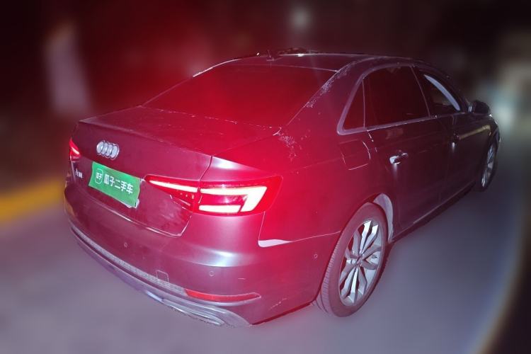 Used Audi A4L 2019 40 TFSI Fashion Edition China VI Emission Standard Rear Right 45 Deg