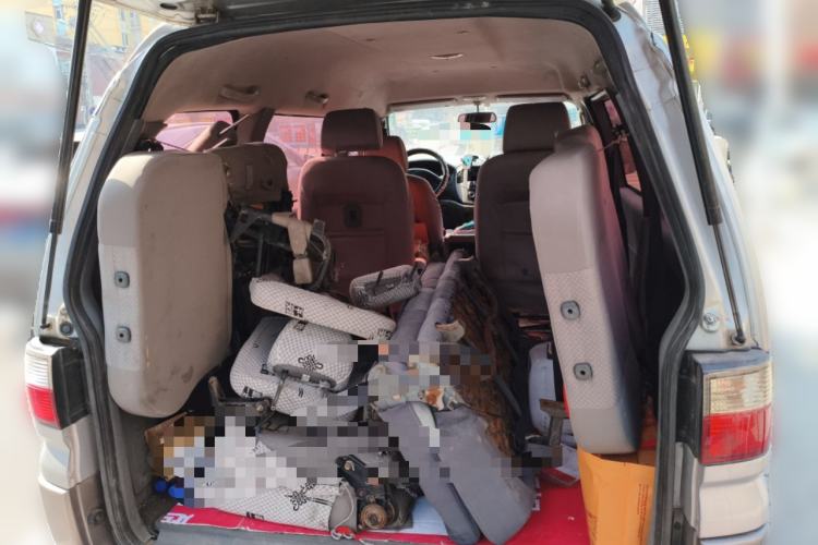 Used FORTHING Lingzhi 2014 V3 1.5L 7-Seater Comfort Model Trunk