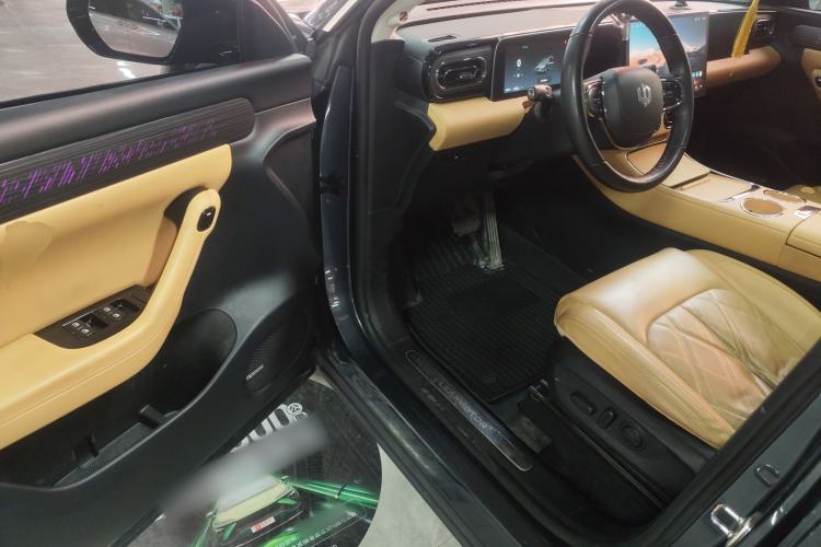 Used Leapmotor C11 2024 All-Electric 580 Luxury Edition Driver Seat