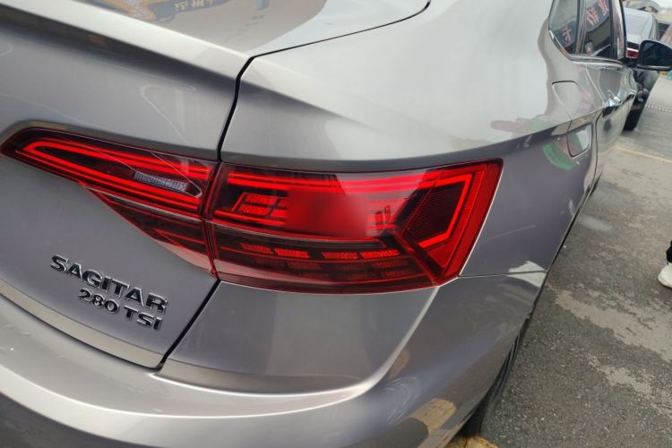 Used Volkswagen Sagitar 2022 280TSI DSG Flyover Edition Right Rear Taillight