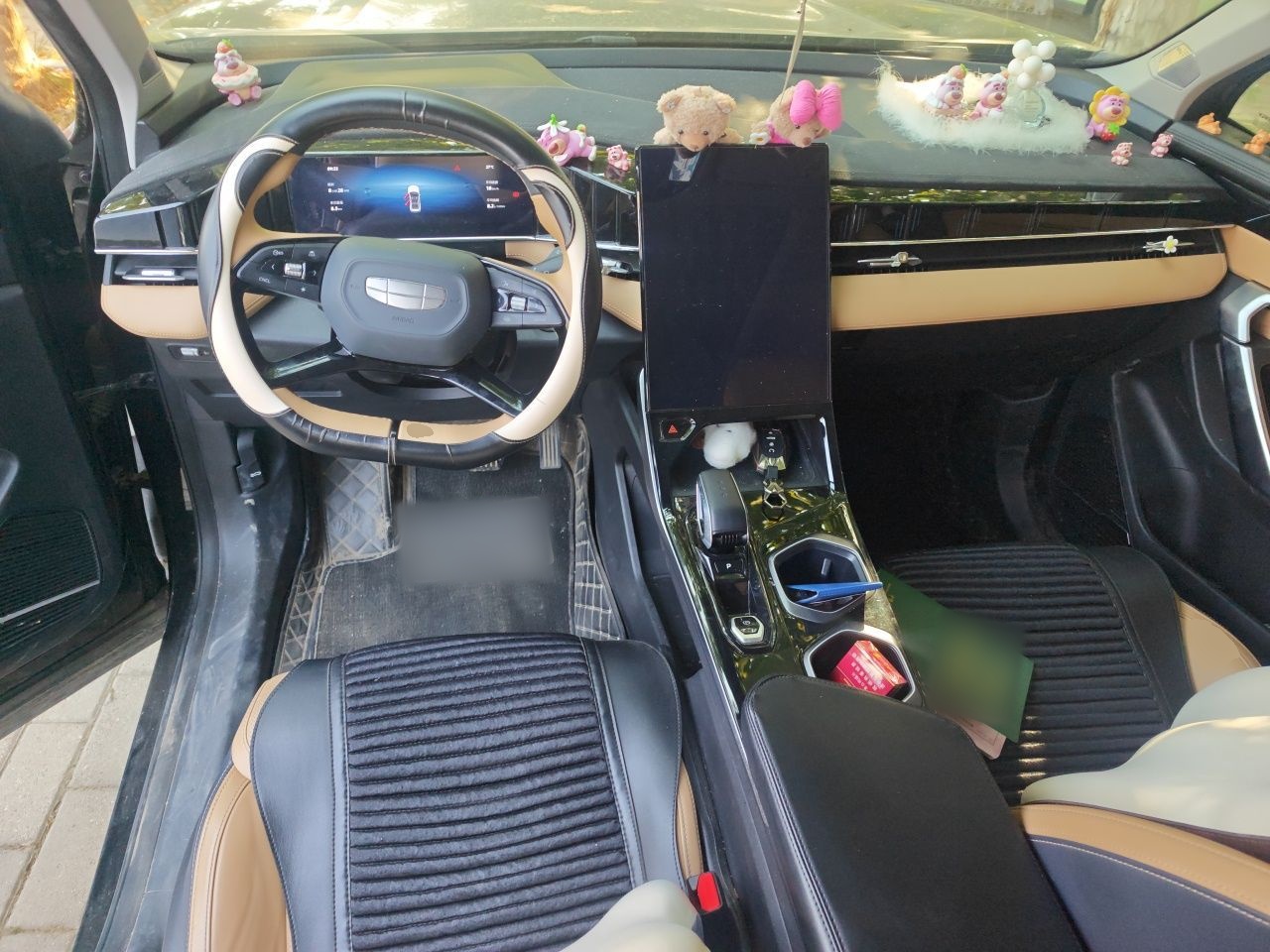 Geely Auto FX11 2023 1.5TD DCT Prestige Edition — снимка 9