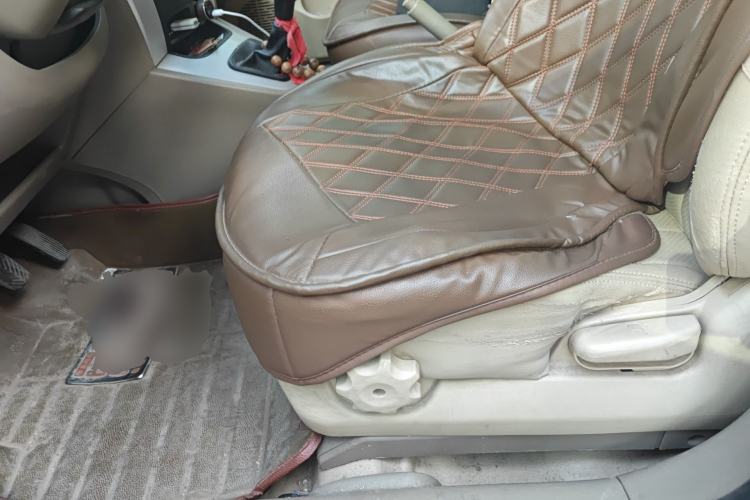 Used Hyundai Tucson 2013 2.0L Manual Two-Wheel Drive Fashion Edition Left Front Seat