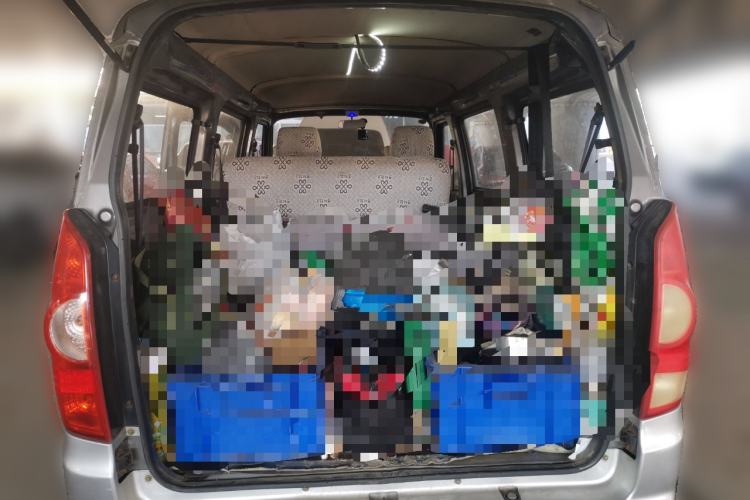 Used BAIC Weiwang 306 2011 1.3L base model 7 seats Trunk