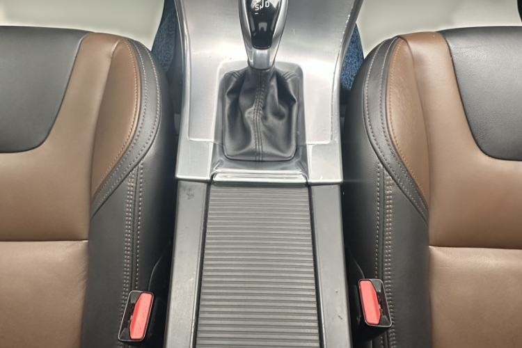 Used Volvo XC60 2017 T5 AWD Smart Upgrade Edition