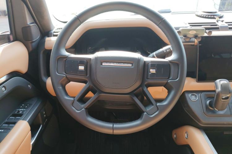 Used Land Rover Defender 2025 110 3.0T P400 Dark Edition
