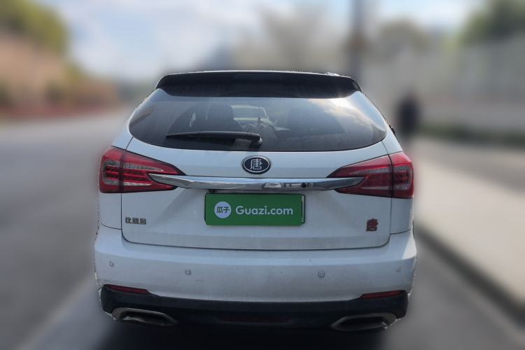 Used BYD Tang New Energy 2015 2.0T Four-Wheel-Drive Flagship Model