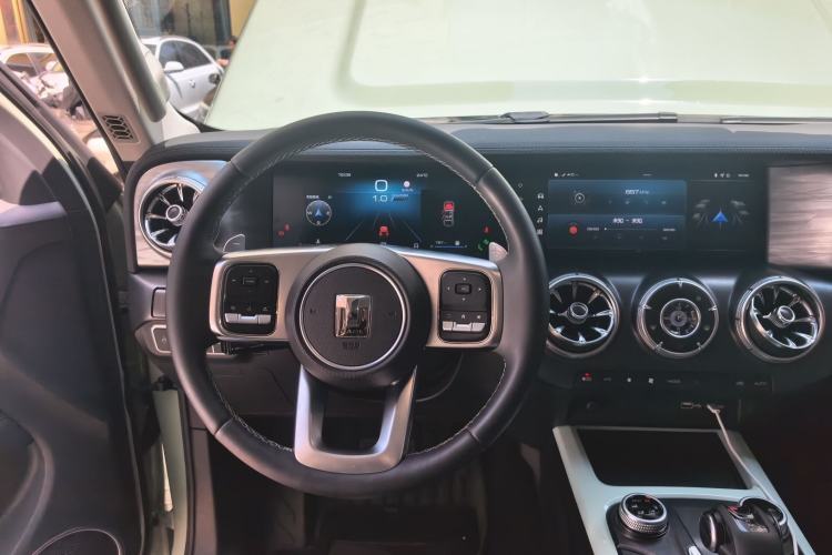 Used Tank 300 2023 City Edition 2.0T—Stylish as Ever Steering Wheel