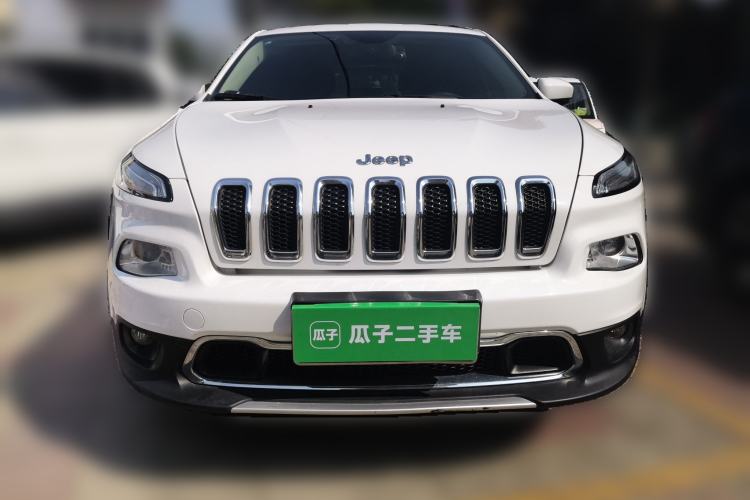 Used Jeep Cherokee 2017 2.0L Superior Edition