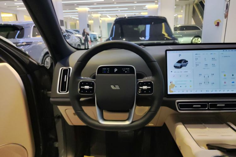 Used Li Auto L7 2025 Ultra Smart Refreshed Edition
