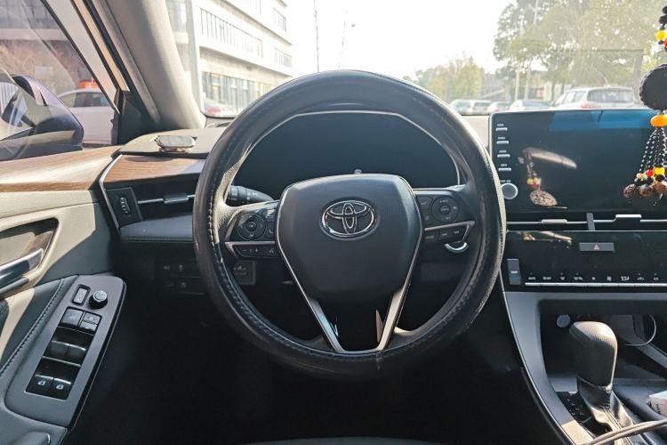 Used Toyota Avalon 2019 2.0L Ambition Edition China VI