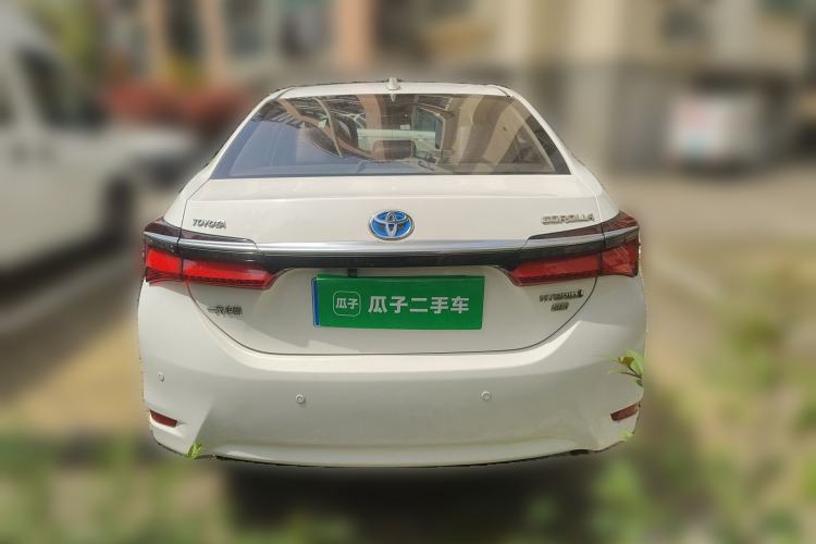 Used Toyota Corolla 2016 Dual-Engine 1.8L E-CVT Elite Edition
