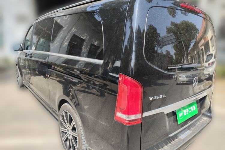 Used Mercedes-Benz V-Class 2016 V 260 L Prestige Extended Edition Rear Left 45 Deg