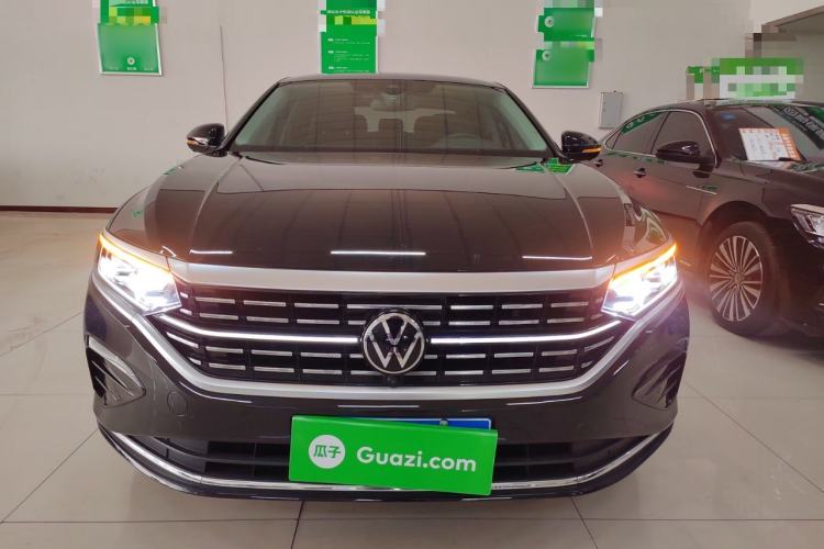 Used Volkswagen Passat 2023 Facelift 330TSI Luxury Edition
