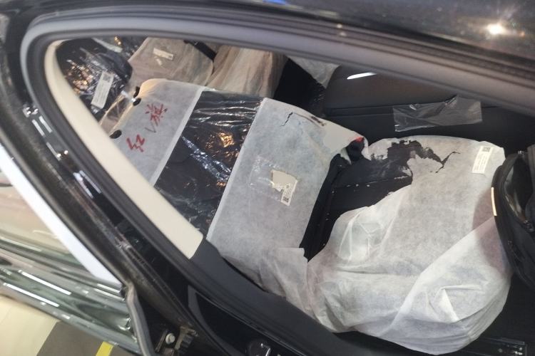 Used Hongqi E-QM5 2023 Revised Version Basic Travel Edition Right Front Seat