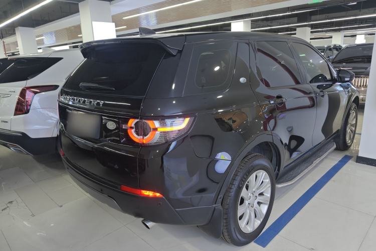 Used Land Rover Discovery Sport 2018 240 PS SE Version