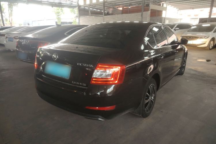 Used Skoda Octavia 2017 1.6L Automatic Smart Drive Edition Rear Right 45 Deg