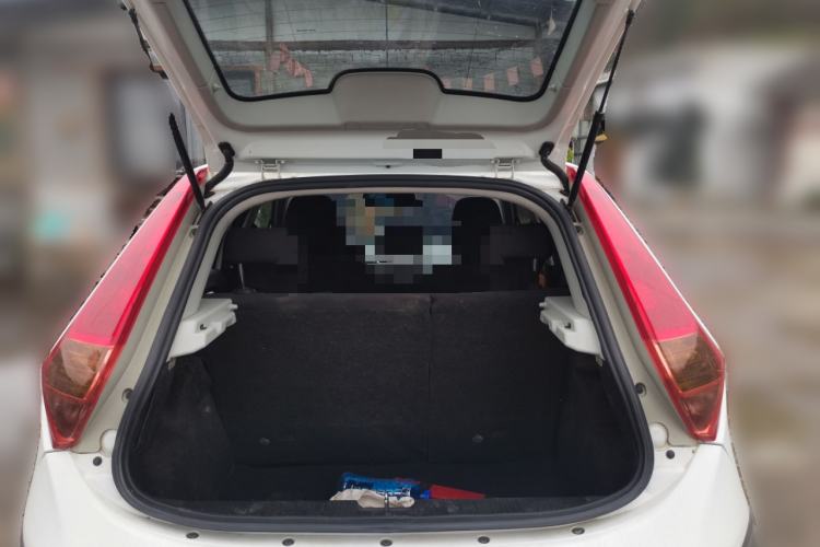 Used MG 3SW 2015 1.5L AMT Elite Model
