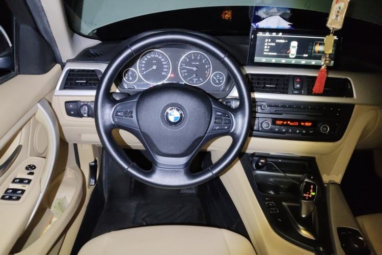 Used BMW 3 Series 2014 320Li Fashion Model
