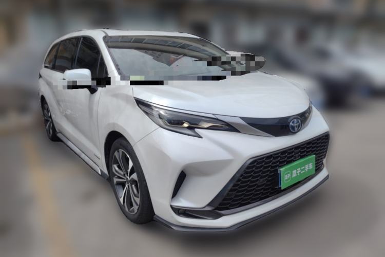 Used Toyota Granvia 2023 2.5L Hybrid Prestige PLUS Edition Front Right 45 Deg