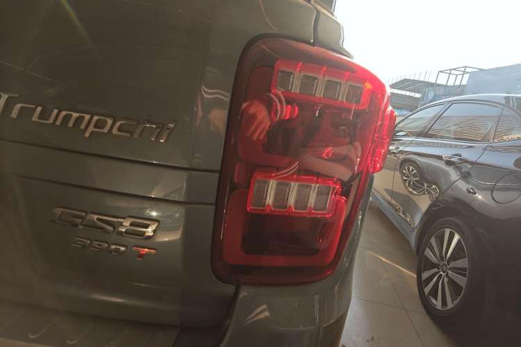 Used GAC Trumpchi GS8 2019 390T Two-Wheel Drive Luxury Smart Connectivity Version (7 Seats)