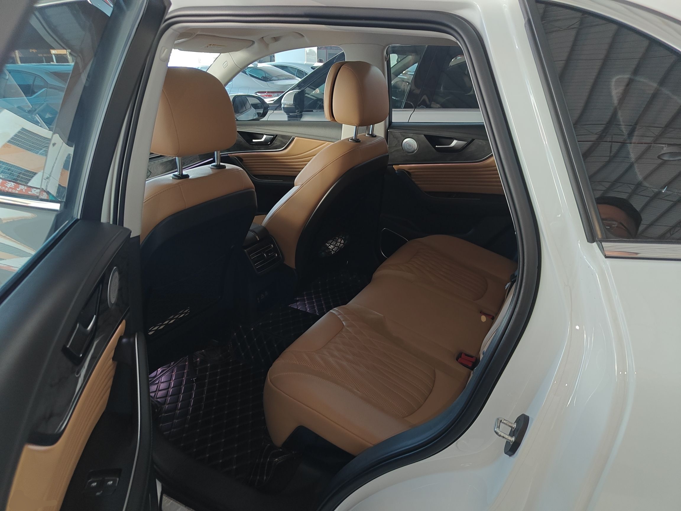 Hongqi HS5 2023 2.0T Four-Wheel Drive Flagship Pro Edition - Chinese Trim Ling — снимка 20