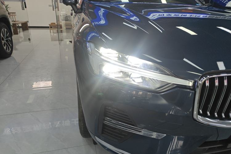 Used Volvo XC60 2024 B5 4x4 Smart Luxury Edition Right Front Headlight