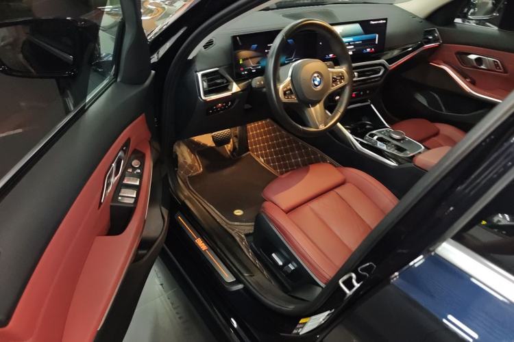 Used BMW i3 2022 eDrive 35 L Driver Seat