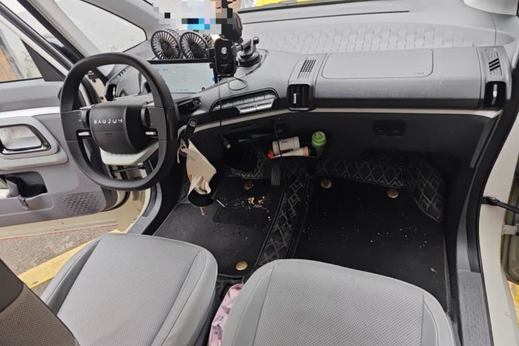 Used Baojun KiWi EV 2021 Artist Model Lithium Iron Phosphate
