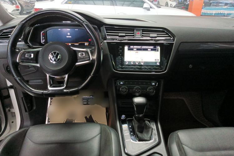 Used Volkswagen Tiguan L 2021 330TSI Automatic Two-Wheel Drive R-Line Enhanced Edition
