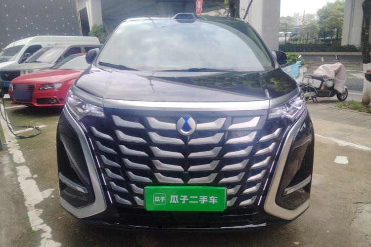 Used Denza D9 2025 DM-i Intelligent Drive 1020 Four-Wheel Drive Flagship Model Front