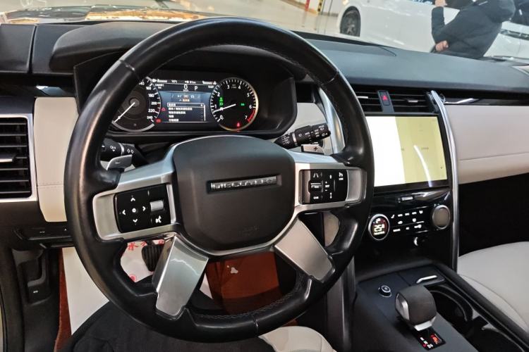 Used Land Rover Discovery 2023 300PS S