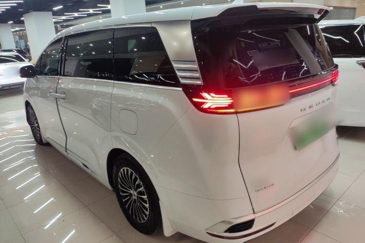 Used Denza D9 2022 DM-i 970 Four-Wheel Drive Prestige Model Rear Left 45 Deg