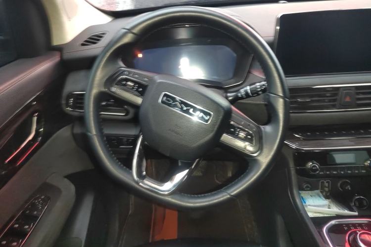 Used Dayun Yuanzhi M1 2022 4-Seater 450 First-Class Seats
