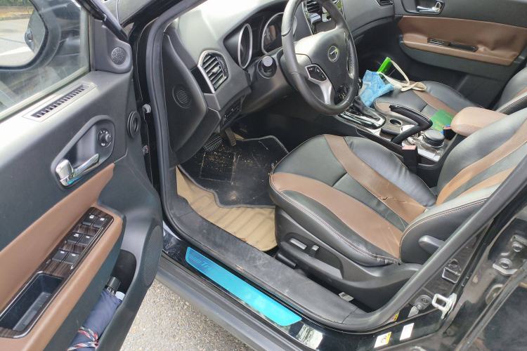 Used GAC Trumpchi GS5 Super 2015 1.8T Automatic Two-Wheel Drive Elite Edition
