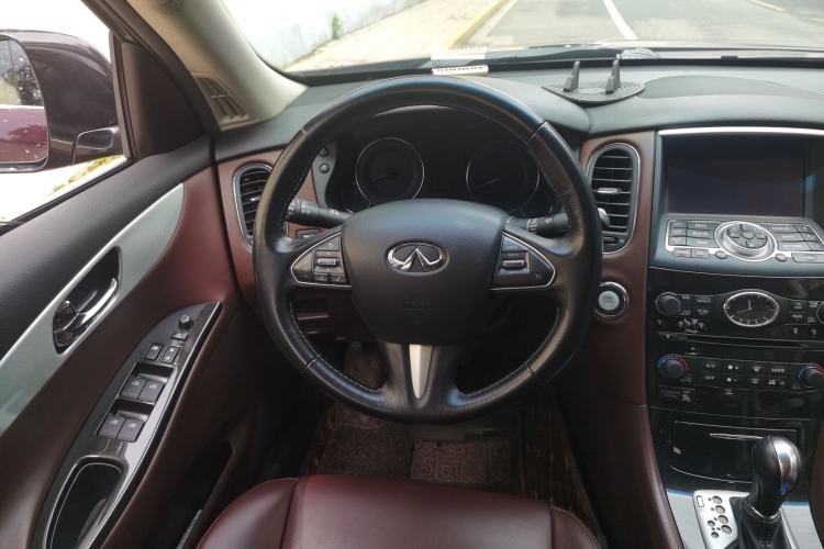 Used Infiniti QX50 2015 2.5L Enjoyment Edition