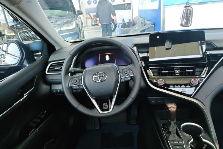 Used Toyota Camry 2023 2.5G Luxury Edition Steering Wheel
