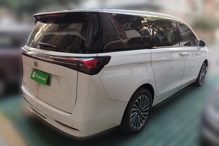 Used Buick GL8 New Energy 2025 Lu Shang Luxury Edition 7-Seater Rear Right 45 Deg