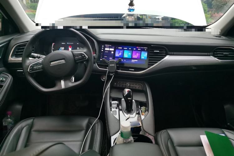 Used Haval F7x 2021 1.5T Two-Wheel Drive Smart & Trendy Edition Center Console