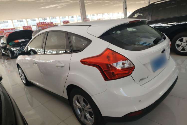 Used Ford Focus 2012 Hatchback 1.6L Automatic Fashion Edition