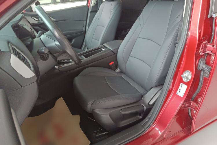 Used Mazda Mazda 3 Axela 2017 Sedan 1.5L Automatic Luxury Model Emission Standard China V
