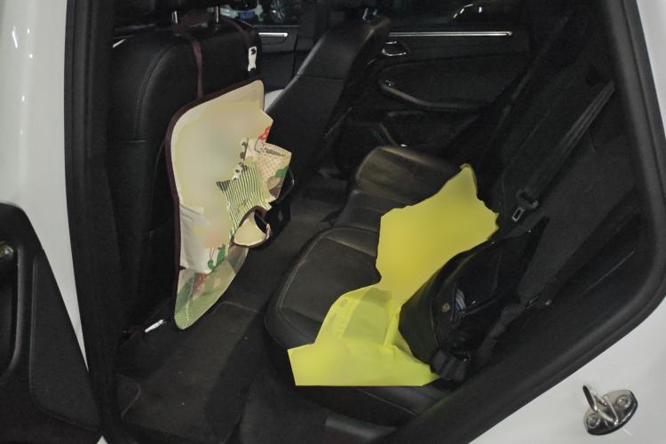 Used Porsche Macan 2018 Macan 2.0T Left Rear Seat