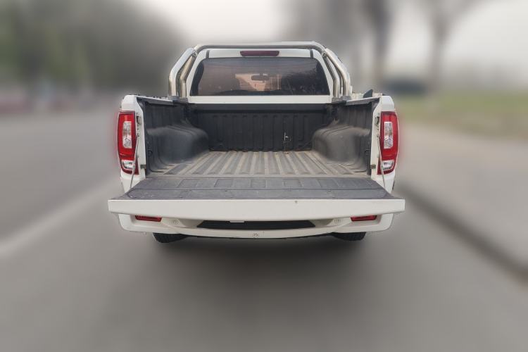 Used Great Wall Wingle 6 2017 2.4L Gasoline Two-Wheel Drive Elite Version 4G69 Trunk