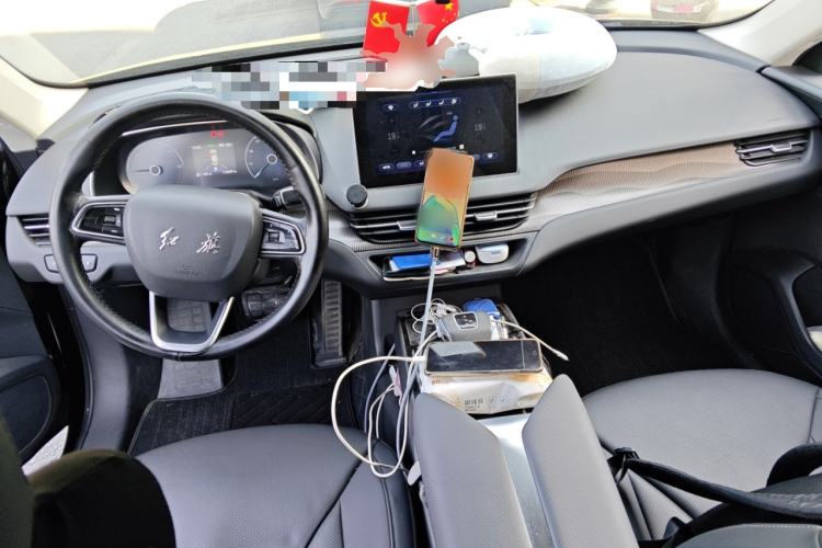 Used Hongqi E-QM5 2023 Base Travel Edition Center Console
