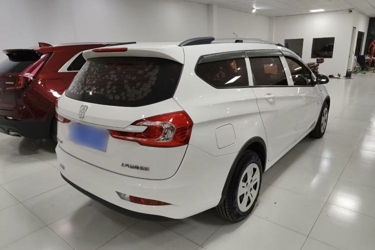 Used Baojun 310W 2017 1.5L Manual Comfort Version China VI Emission Standard