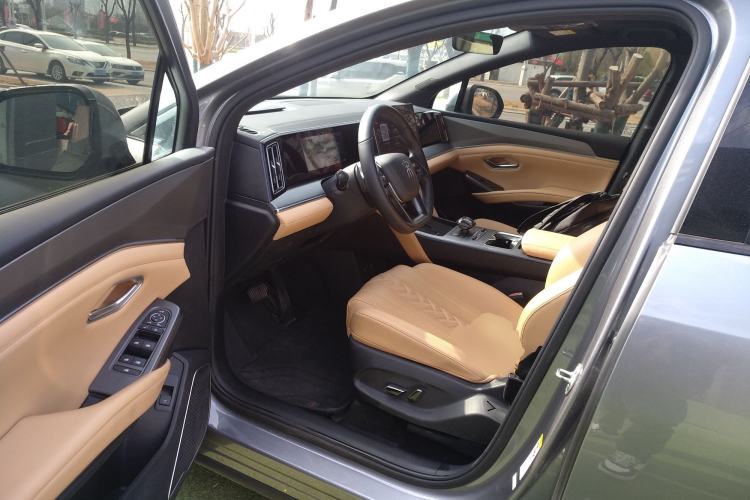 Used BYD Song L DM-i 2025 Intelligent Driving Version 160 km Beyond-Range Type